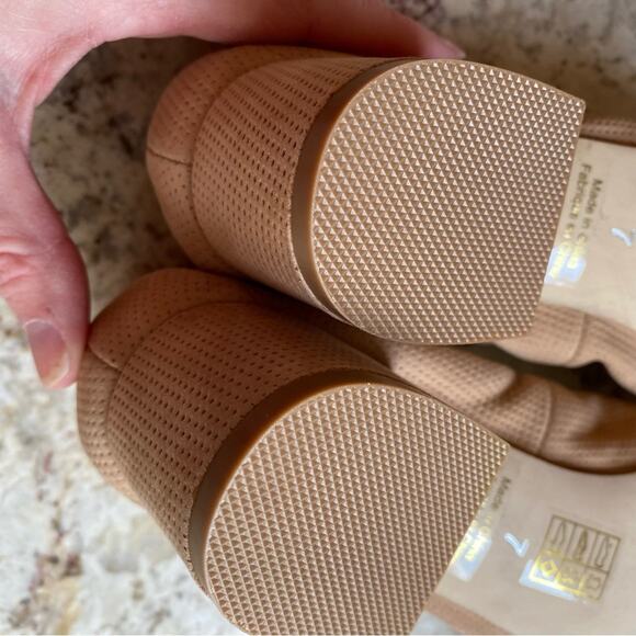 Jeffrey Campbell Bitsie Taupe Leather Perforated Block Heels Size 7 - Picture 9 of 13